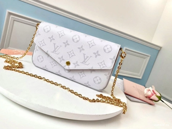 WIS POCHETTE FÉLICIE LOUIS VUITTON 0829
